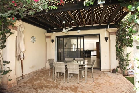 Exceptionnelle Villa duplex 3 ch avec piscine privée dans résidence fermée Villa in Souss-Massa