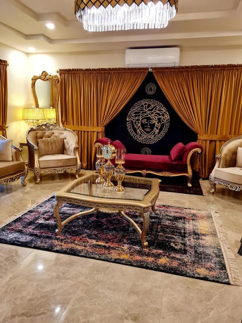 ROYAL VILLA GARDENCITY Villa in Islamabad