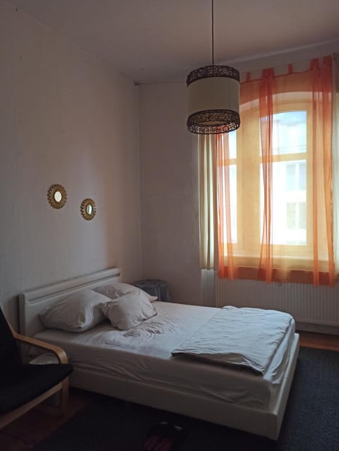 Private room in a shared apartment, free parking Vacation rental in Fulda