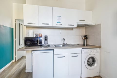 Appart 3 pers avec Wifi - Proche Paris & Métro - R1 Apartment in Paris