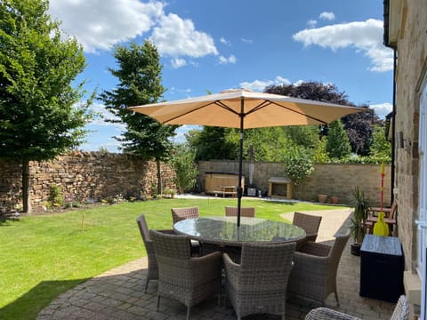 Patio, Garden, Garden view