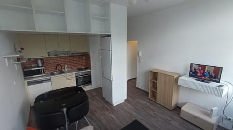2 room Apartment, 413 Condo in Bratislava