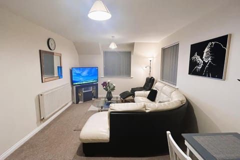 2-Bed spacious apartment - One Ensuite Copropriété in Warrington