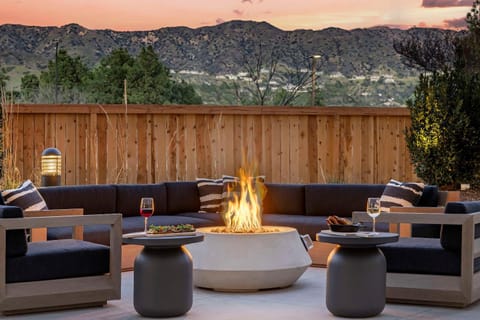 Patio, Natural landscape, Seating area, Mountain view, fireplace