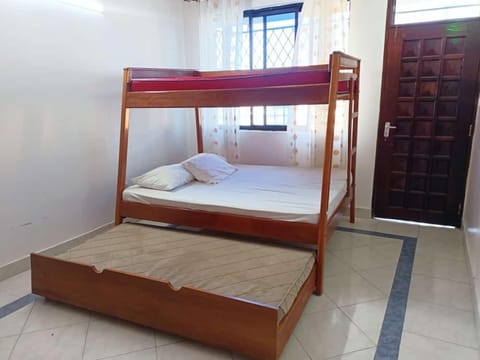 Mombasa , Kenya 2 bedroom Master Ensuite Condominio in Mombasa