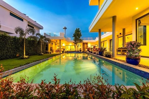 Luxury Modern 6 Bed Private Pool Villa! (LLW) Villa in Nong Kae