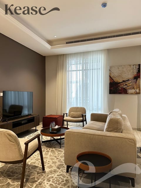 Communal lounge/ TV room, TV and multimedia, Living room, Seating area, Evening entertainment