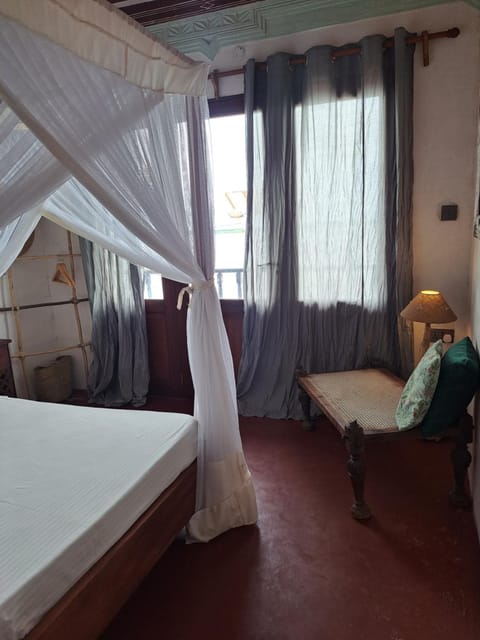 Pwani House - Lamu Seafront Bed and Breakfast in Lamu