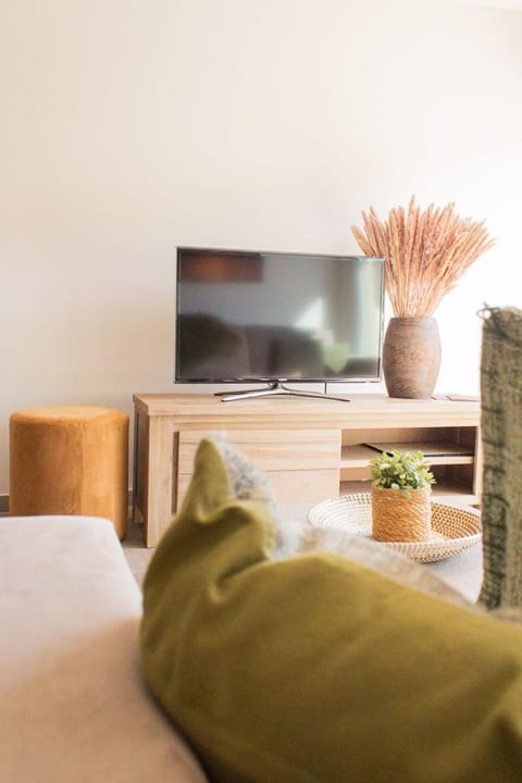 TV and multimedia, Evening entertainment