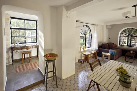 The Nest - A Romantic Vacation Home in Ein Kerem - Jerusalem Maison in Jerusalem