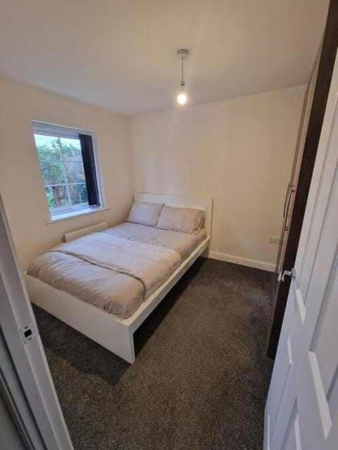 Comfy 3 bed home House in Nottingham