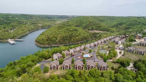 Indianpoint Condo On Table Rock Lake & Next To Sdc House in Indian Point