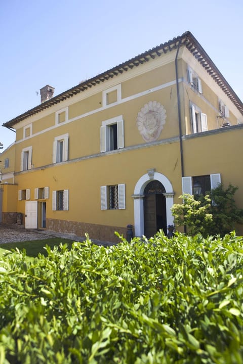 Property building, Facade/entrance, Landmark view