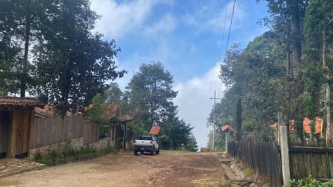 Cabaña Milpa Huerto Nature lodge in San Cristobal de Casas