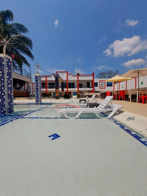 Day, Pool view, Swimming pool, sunbed