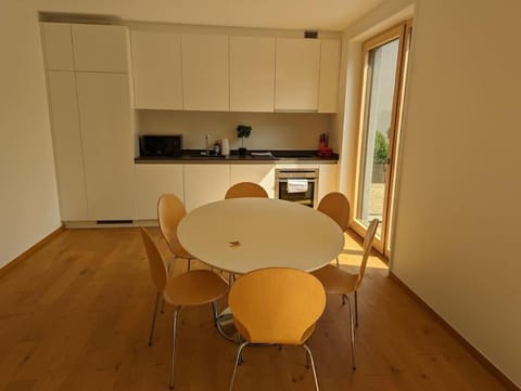 Stylish 2BR Apartment w/ Garage+Garden in Howald/Hesperange Condo in Luxembourg