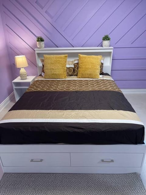 Sweet Home with beautiful ambiance 2 bedroom Eigentumswohnung in Halton Hills