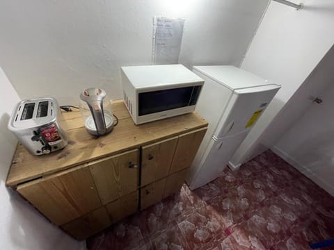 Coffee/tea facilities, Kitchen or kitchenette, microwave, minibar, toaster