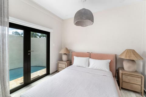 Casa Loba Luxe Unit 2 with private pool and garden Apartamento in Stella