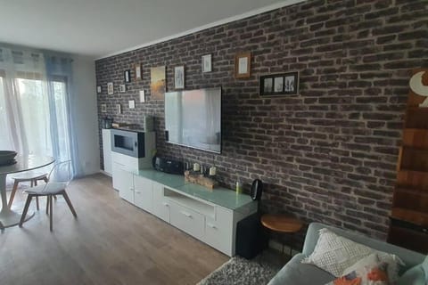 Appartement T3 à Saint-Denis Apartment in Saint-Denis, France