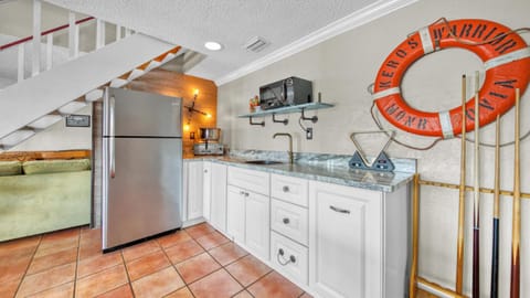 Palm Breeze - Is a 4BR with Private Pool and Boat Dock in Destin House in Destin