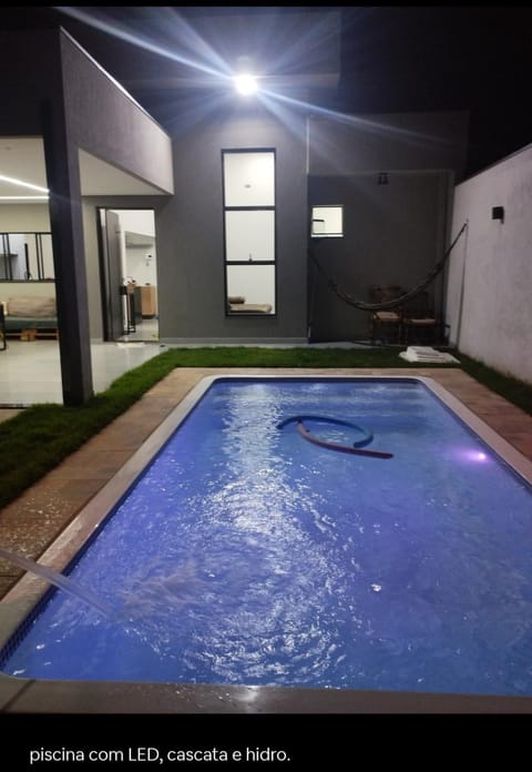 Linda casa com piscina House in Ribeirão Preto