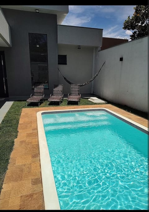 Linda casa com piscina House in Ribeirão Preto