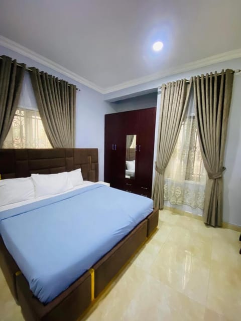Spacious two bedroom@City center Condo in Abuja