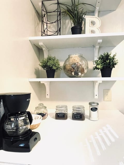 Coffee/tea facilities