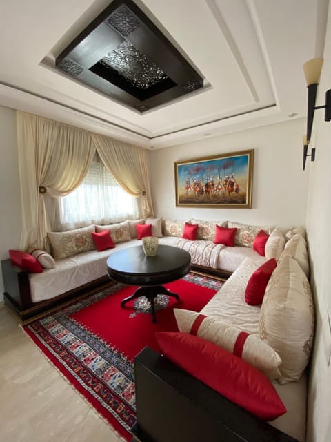 Villa de luxe centrale Harhoura Chalet in Rabat-Salé-Kénitra