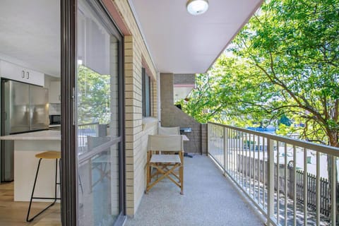 Toowong Village Tranquility - A Slice of Brisbane Condo in Toowong