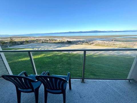 Day, Natural landscape, View (from property/room), Balcony/Terrace, Sea view