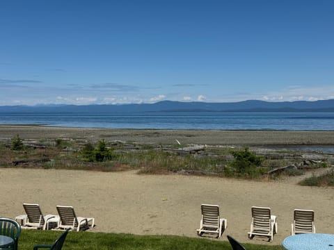 Day, Natural landscape, Beach, Mountain view, Sea view, sunbed