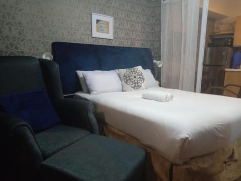 Azure Urban Residence A11 Near Airport and SM Bicutan+ Free wifi Apartment hotel in Paranaque