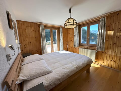 The Crossroads House - Sion to 4 Vallees Apartment in Nendaz