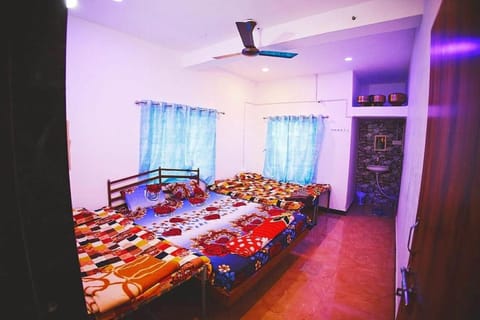 Gokul farm house Hotel in Gujarat