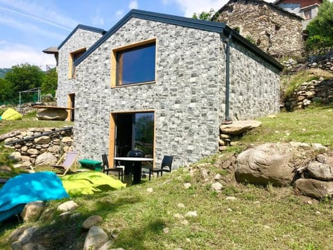 Property building, Garden, Garden view