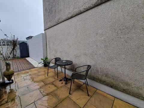 Patio, Garden, Balcony/Terrace