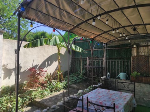 Patio, Garden view