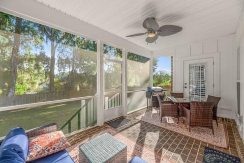 Serene Smart Home, Big Backyard, Family and Friends Maison in Tallahassee
