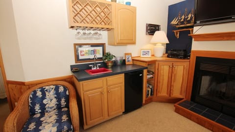 CP3, Cant Waite- Oceanside, Hot Tub, Rec Room, Close to Beach House in Corolla