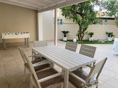 Patio, Garden, View (from property/room), Balcony/Terrace, Dining area, Garden view