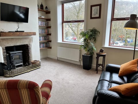 Library, TV and multimedia, Living room, Seating area