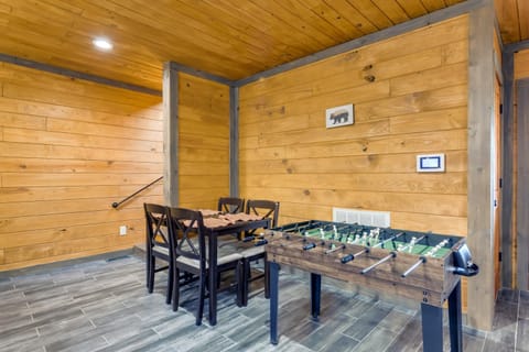 Pet-Friendly Tennessee Cabin - Deck and Foosball! House in Douglas Lake
