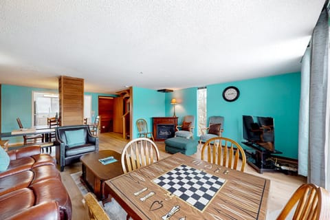 Snow Lake, Unit B9 Condo in Sugar Mountain