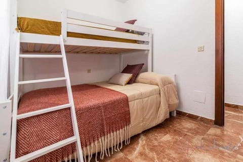 A estrenar pleno centro parking Apartment in Huelva