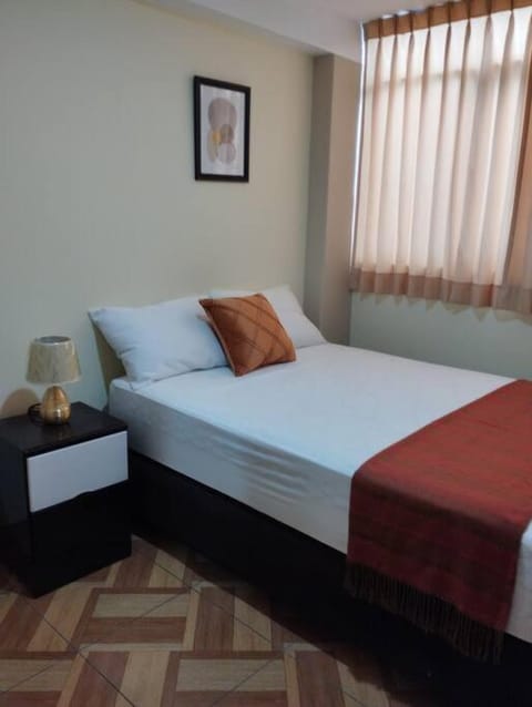 Apart Florencia, piscina en el verano! incluye parking y vigilancia 24 horas! Apartment in Tacna