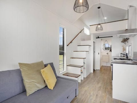 Yamba Tiny House Iris Villa in Palmers Island