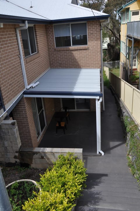 Modern 3-bedroom Katoomba townhouse (nature view) Chalet in Katoomba