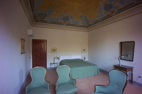 Volterra - Palazzo Contugi xiv Sec Condo in Volterra